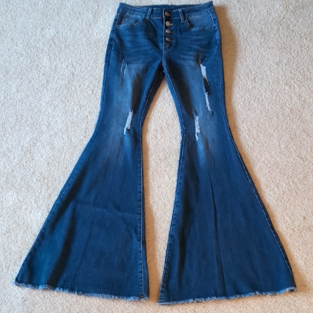 Flared Blue Jeans (Please Refer To Measurements)